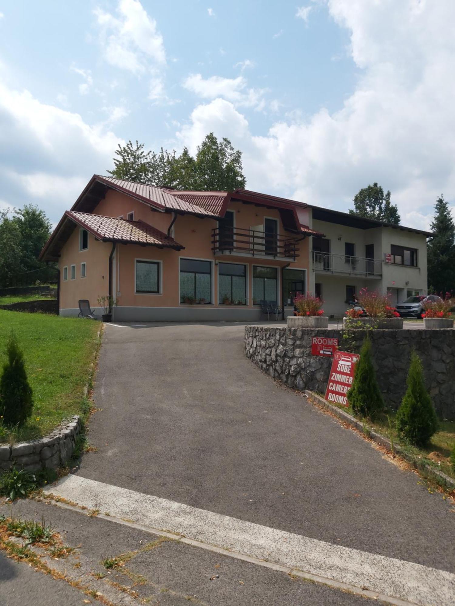 Rooms Zagon Postojna Εξωτερικό φωτογραφία